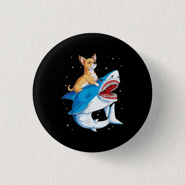 Chihuahua Riding Shark Jawsome Space Galaxy Passan Knapp (Framsida)