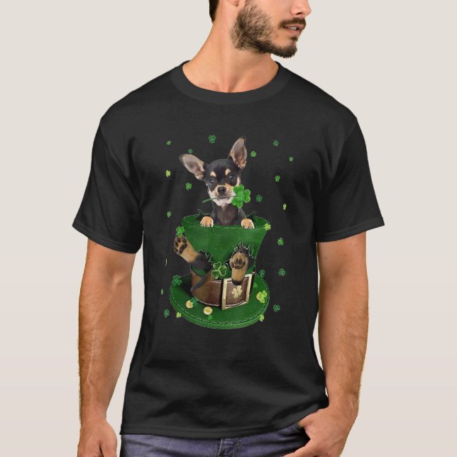 Chihuahua Shamrock Hat C St patrick's day T Shirt (Framsida)