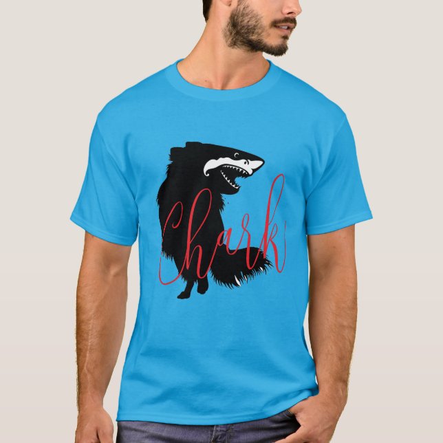Chihuahua + Shark = Chark T Shirt (Framsida)
