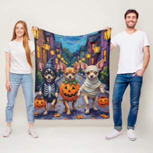 Chihuahua som söker godis på Halloween Fleecefilt