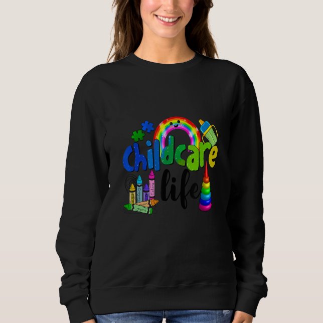 Childcare life daycare puzzle piece crayons and ra t shirt (Framsida)
