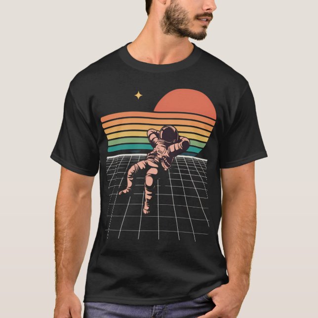 Chill Astronaut T Shirt (Framsida)