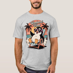 Chill Penguin - Helg Vibes T Shirt