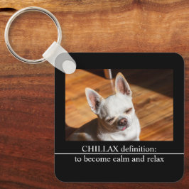 Chillax Chihuahua sömnig uppmjukat tunga ut Foto Nyckelring