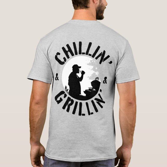 Chillin’ & Grillin’ Black Frimärke Front & Back T Shirt (Baksida)