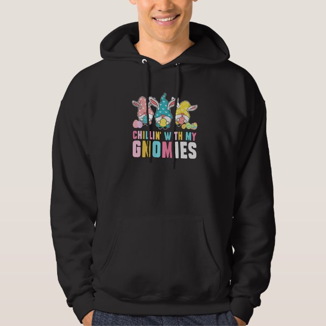 Chillin med min Gnomies Påsk Hoodie (Framsida)
