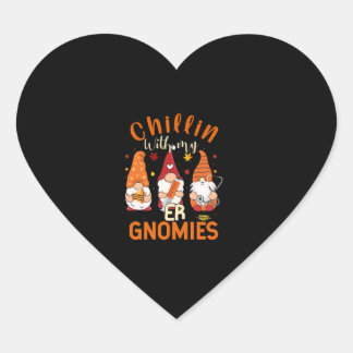 Chillin med min grupp Gnomies Nurse Gnome Thanksgi Hjärtformat Klistermärke