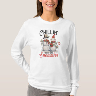 Chillin med min snowmiLångärmad kvinnor T-shirts