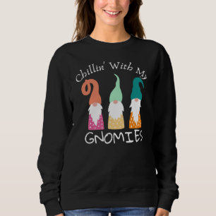 Chillin med mina gnomier t shirt