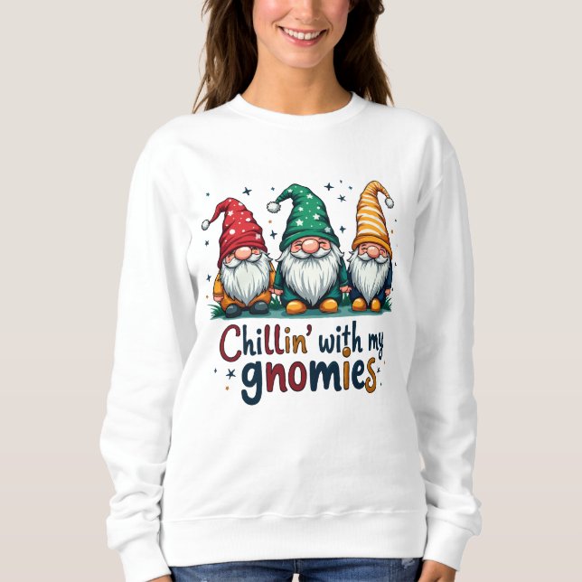 Chillin’ med mina gnomier t shirt (Framsida)