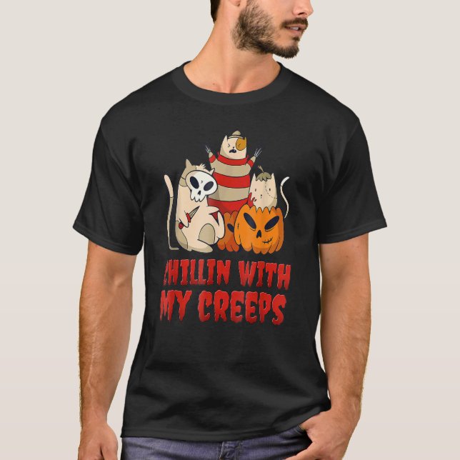 Chillin med mina kattdödare Halloween T Shirt (Framsida)
