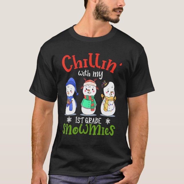 Chillin' With My 1st Grade Gnomies Teacher Christm T Shirt (Framsida)