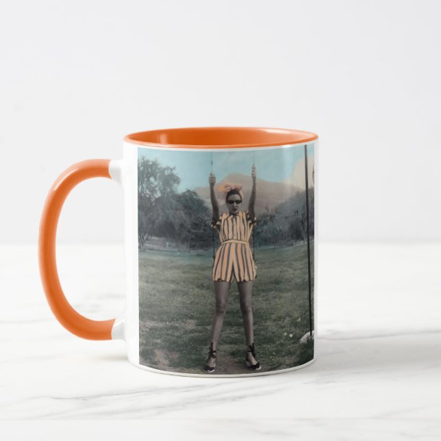 Chillin'Chica-Orange Mugg (Vänster)