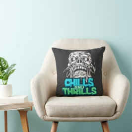 Chills och Thrills Skullgrafik Halloween-skräckupp Kudde