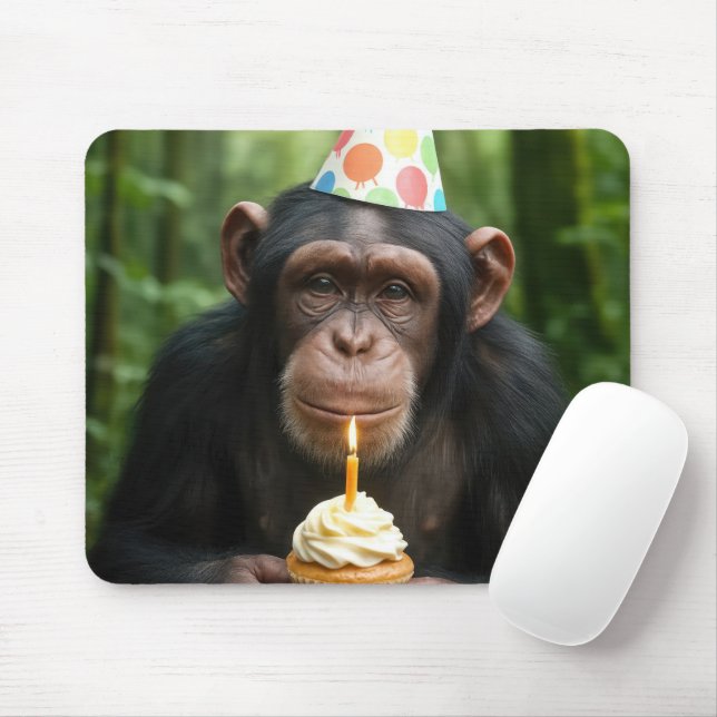 Chimpanzee Holding a Birthday Cuptårta Musmatta (Med mus)