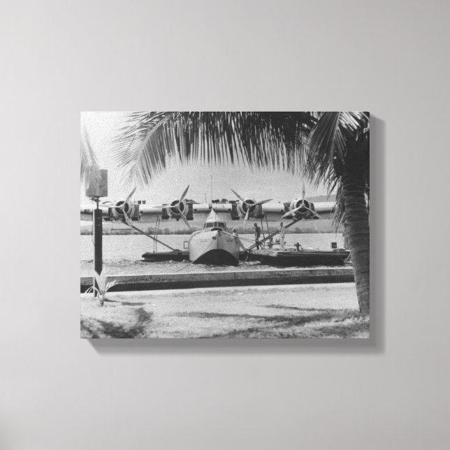 China Clipper Mooring on Hawaiian Island Canvastryck (Framsida)