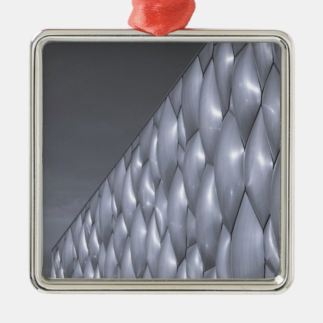 China, Peking. National Aquatics Centre Julgransprydnad Metall (Framsidan)