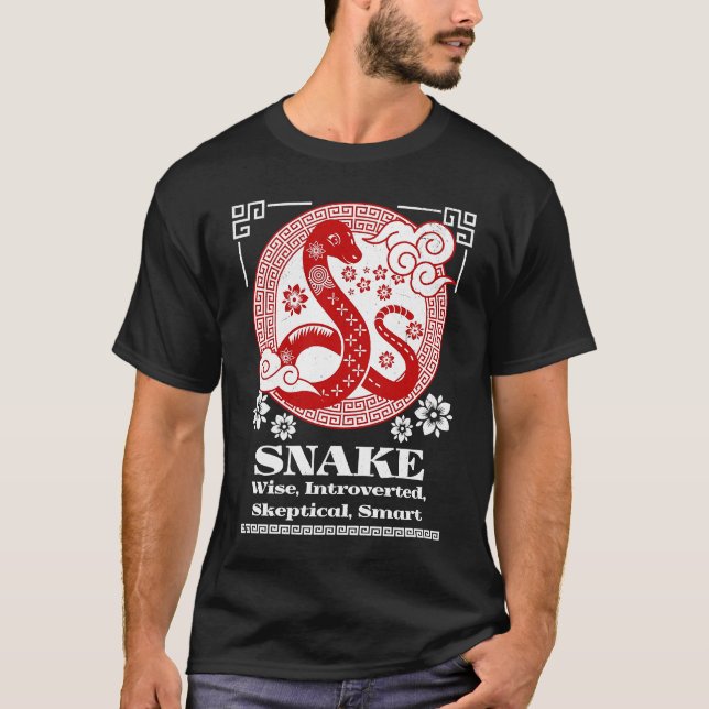 Chinese Zodiac Snake Personality T Shirt (Framsida)