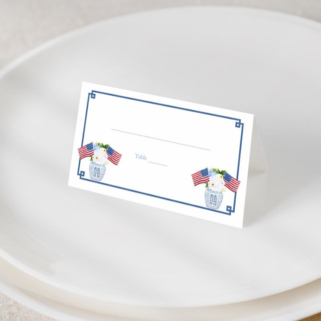 Chinoiserie Chic USA Flag Ingefärska Krukor Bröllo Placeringskort (Patriotic watercolor USA flags in ginger jar vase red white and blue place cards or food tents)