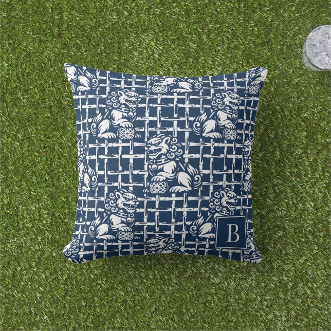 Chinoiserie Foo Dog - Navy Bamboo Lattice  Kudde (Gräs)