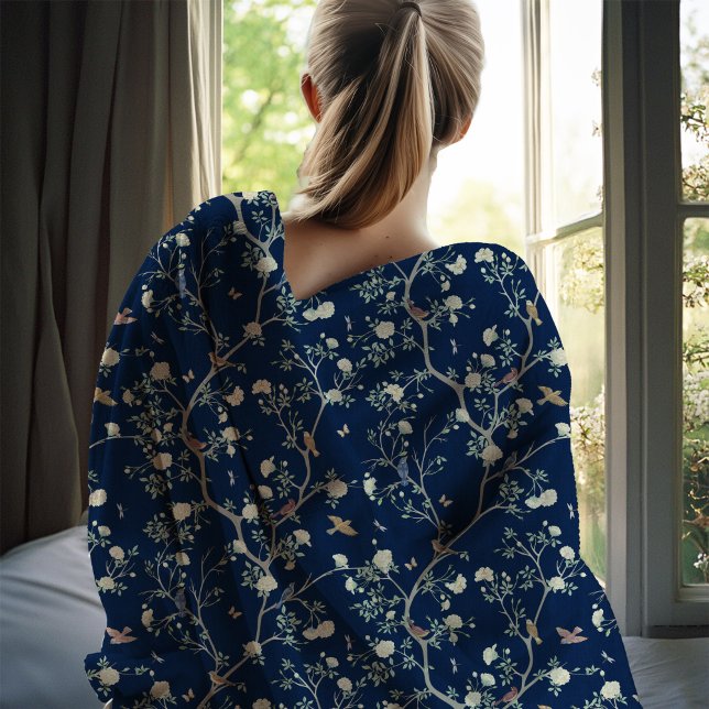 Chinoiserie Kamelia Trädgårdsmonogram  Fleecefilt (Camellia Garden Fleece Blanket)