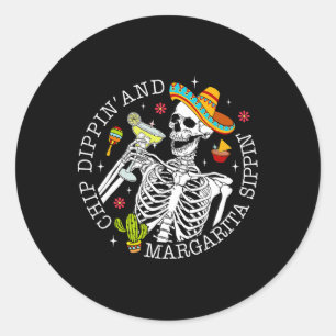 Chip Dippin och Margarita Sippin Cinco de Mayo Dri Runt Klistermärke