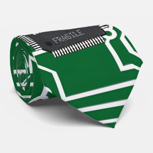 Chipen på utskrivavet går runt stiger ombord med slips