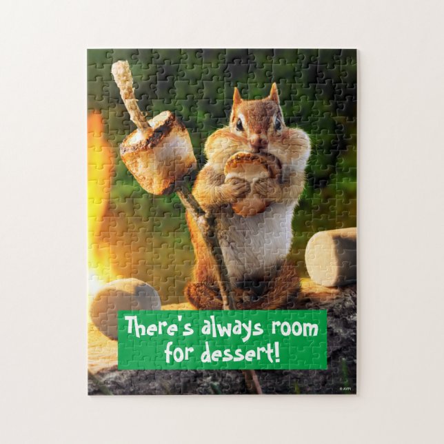 Chipmunk Eating Marshmallow Pussel (Vertikal)