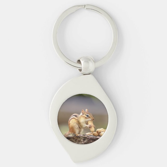 Chipmunk som äter en jordnöt swirl silverfärgad nyckelring (Framsidan)
