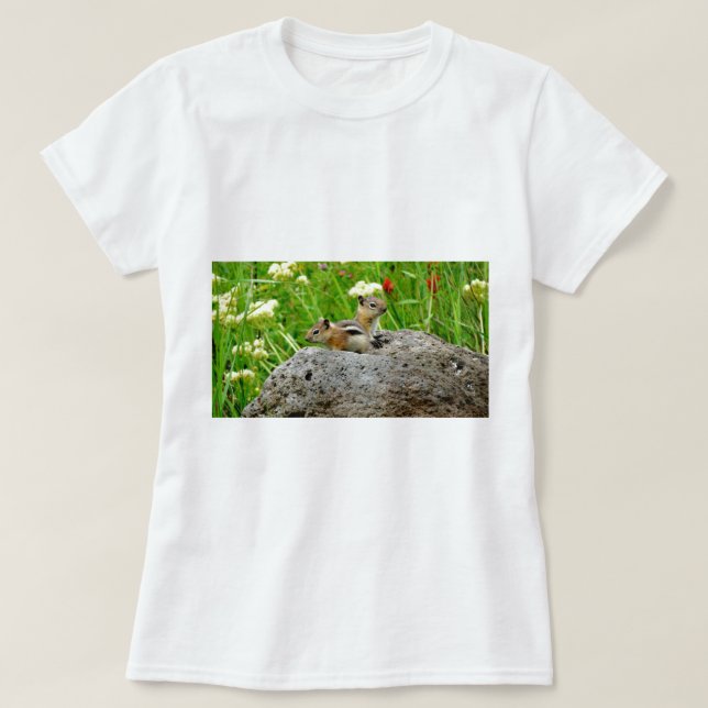Chipmunkar och vilda blommor tee shirt (Design framsida)