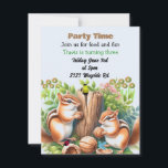 Chipmunks och Friends Födelsedagsfest inbjudan<br><div class="desc">En söt design med två söta chipmunkar som föder valnötter med små skogsvänner som en fjäril,  ladybug och ett bi bland dem i skogen. Anpassa med all önskad party-information.</div>