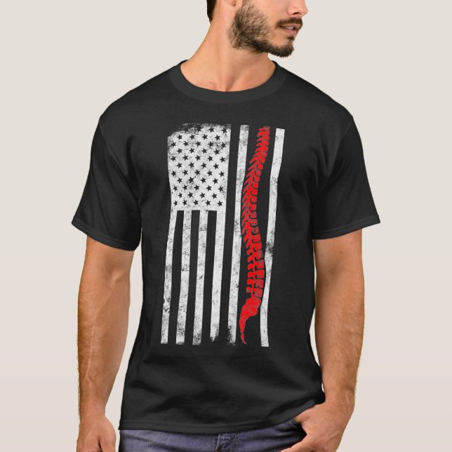 Chiropractor American Flagga Chiropraktic Gift T Shirt (Framsida)