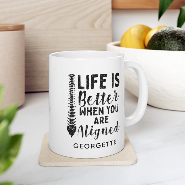 Chiropractor Coworking Life är bättre när man anpa Kaffemugg (Life is Better Aligned Chiropractor 11oz White Coffee Mug)