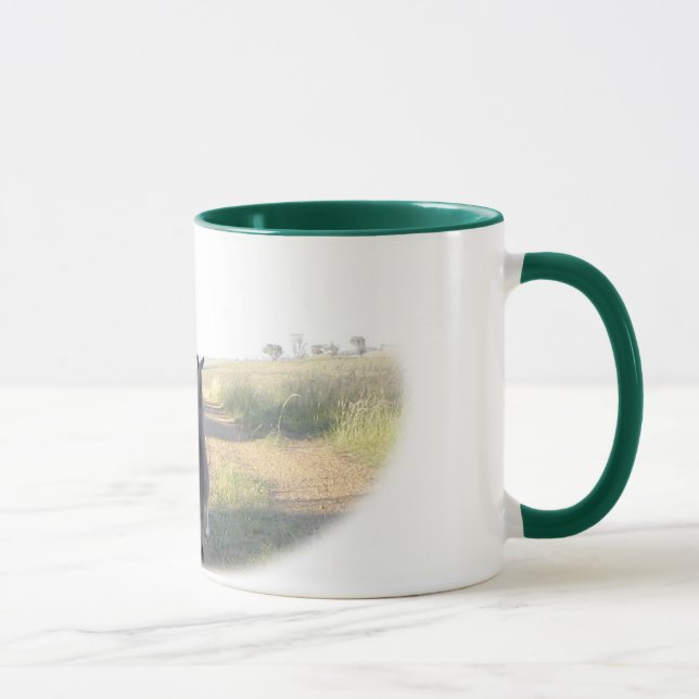 Chloe kängurun och Samen sheepdogen Mugg (Höger)