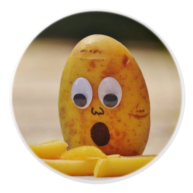 CHOCKERAD POTATIS KERAMISK KNAPP KNOPP (Framsidan)
