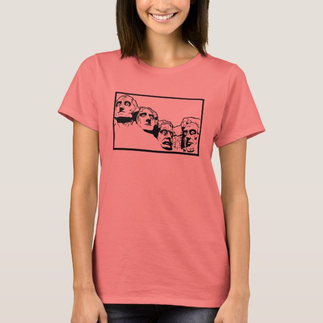 Chockerande Mt. Rushmore Tee Shirt (Framsida)