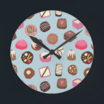Chocolate Candy Confectionery Rund Klocka<br><div class="desc">Mjuk choklad och godiskonfektyrer mönster fullt av sötsaker och frestelser! Men den här har inga kalorier.</div>