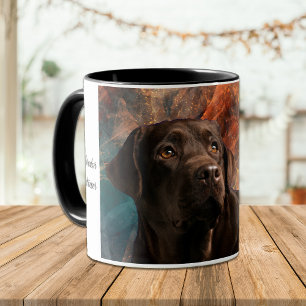 Chocolate Lab Porträtt på Abstrakt Mugg