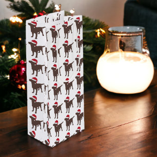 Chocolate Labrador i Red Santa Hat
