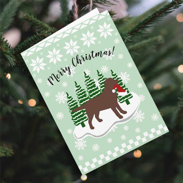 Chocolate Labrador jul Evergreen Snöflingor Helgkort (Chocolate Labrador Evergreen Snowflakes Design Christmas Cards for Labrador Owners.  Silhouette.)