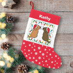 Chocolate Labrador och Fox Red Labour Santas Liten Julstrumpa<br><div class="desc">Chocolate Labrador och Fox Red Labrador Santas Small jul Stocking for Labour Owners. Stollig och söt Labrador Retriever-Tecknad skapat av Naomi Ochiai från Japan. De två berömvärda labraderna tittar tillbaka med Santa Hats och Mustacher! Röda och snöflingor tillför festliga känslor.</div>