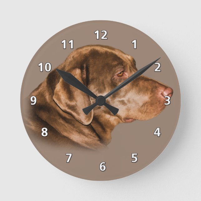 Chocolate Labrador Retriever Rund Klocka (Framsida)