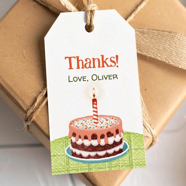 Choklad Födelselsedagstårta med ljus och duk Presentetikett (Skapare uppladdad)