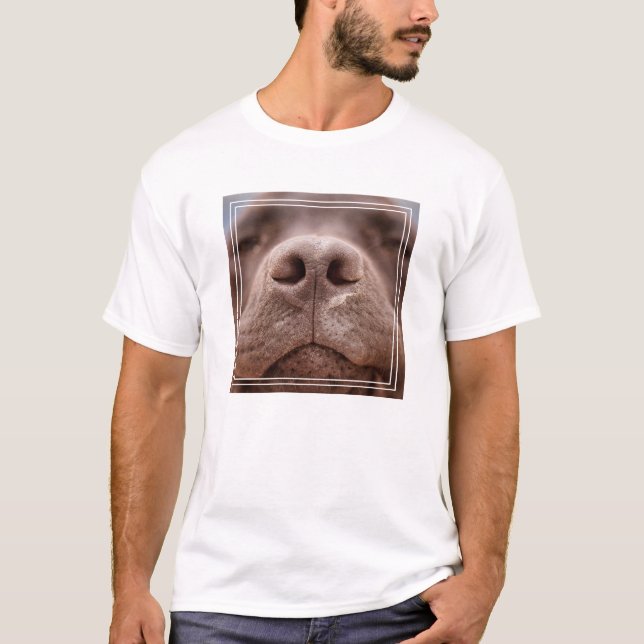 Choklad Labrador Nose Closeup T Shirt (Framsida)