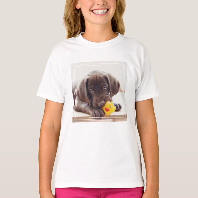 Choklad labradus valp med Leksak Anka T Shirt (Framsida)