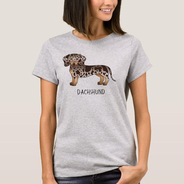 Choklad & Tan Dapple Korthårig Dachshund & Text T Shirt (Framsida)