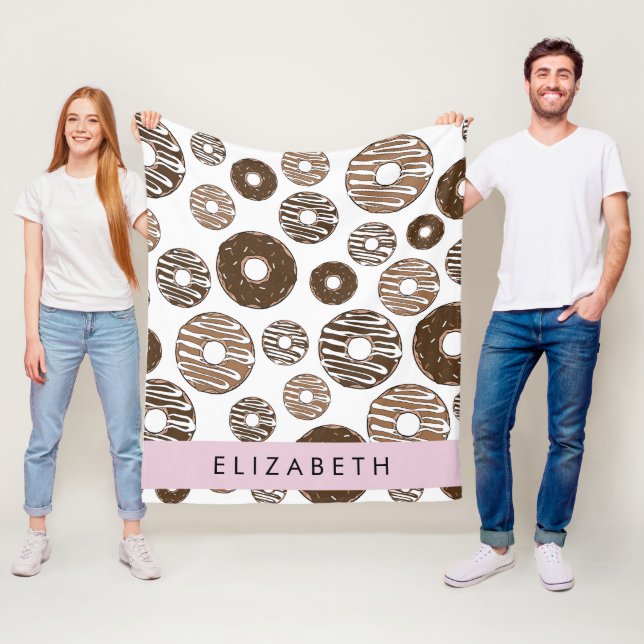 Chokladklad, karamelldonötter, isbildning, ditt na fleecefilt (På plats)