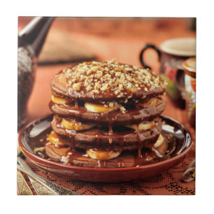 Chokladpannkakor med bananer och Caramel Kakelplatta