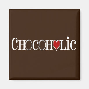 Chokladtokig chokladälskare med röd hjärta magnet