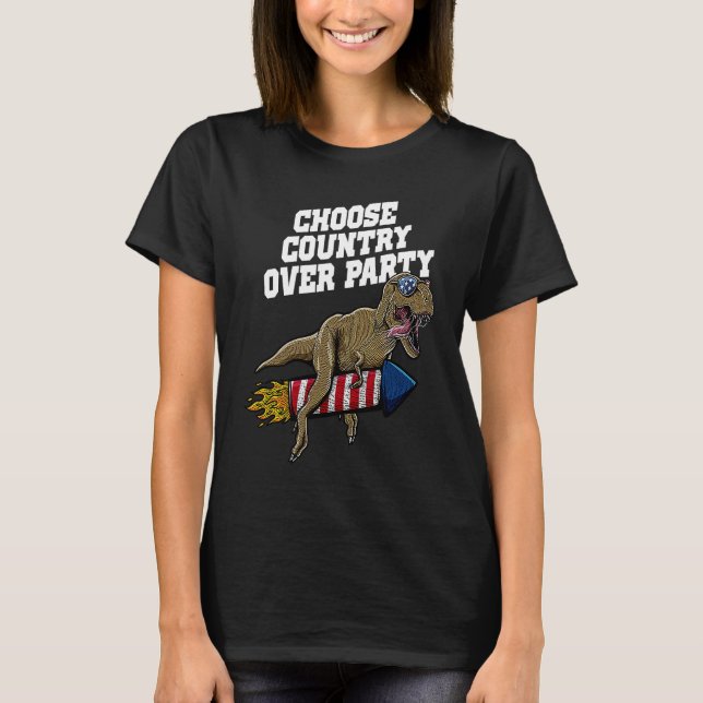 Choose Country over Party Proud Patriotic Honored  T Shirt (Framsida)